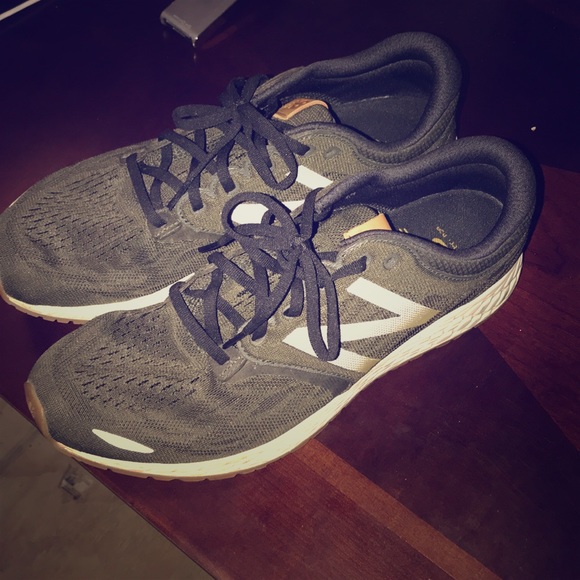 New Balance men’s shoes - Picture 1 of 4